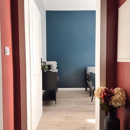 Moderne Altbau In Entspannter Lage Apartment *